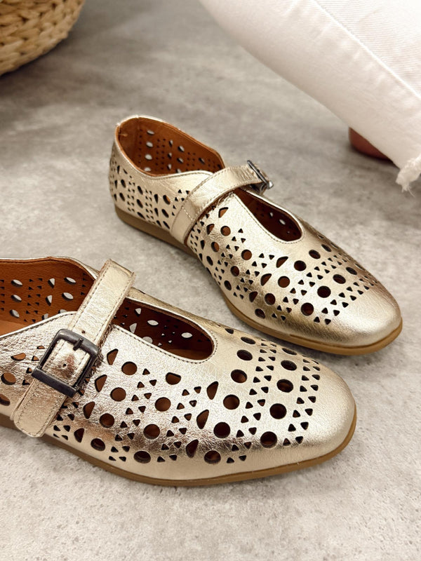 Flat leather shoes G422 - GOLD