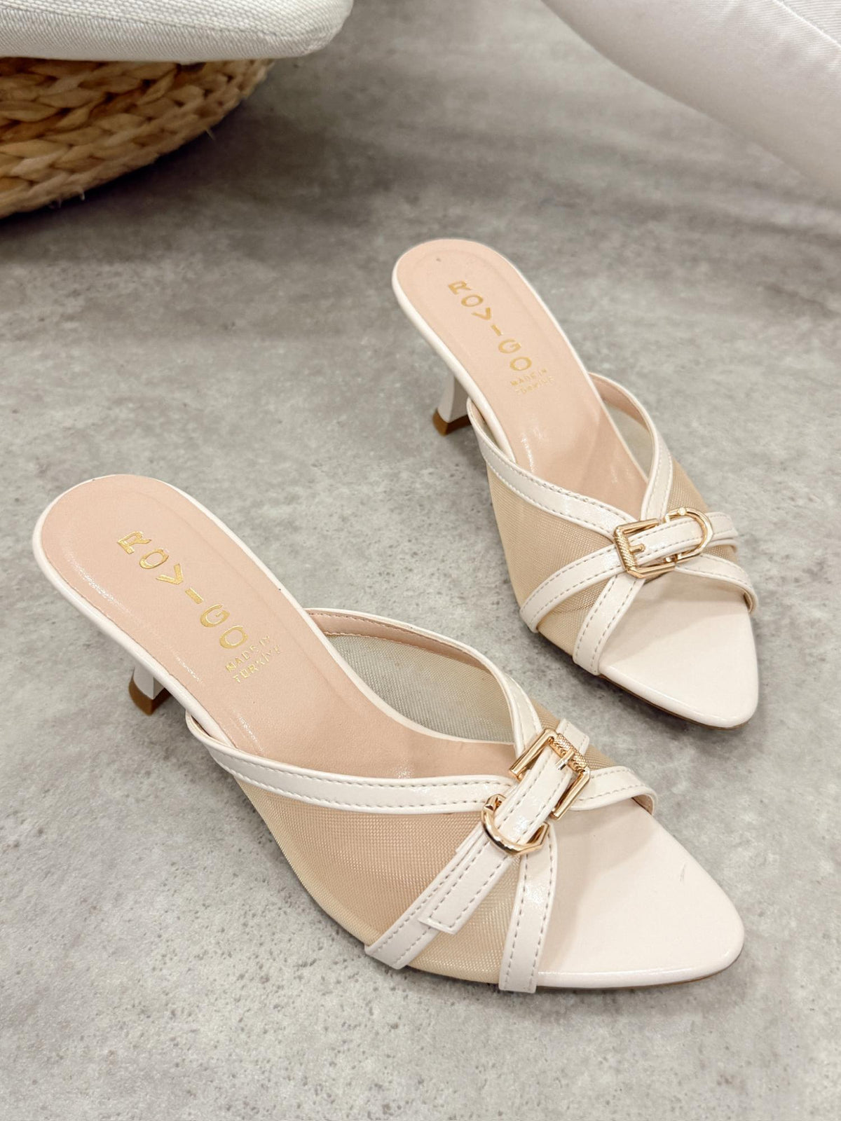 Women Slippers and Mules G477 - LIGHT BEIGE