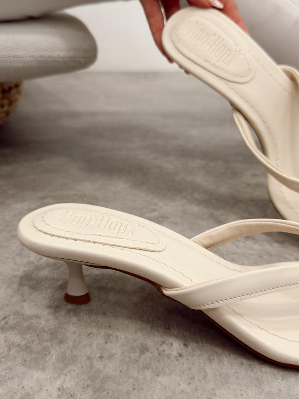 Women Slippers and Mules G515 - BEIGE