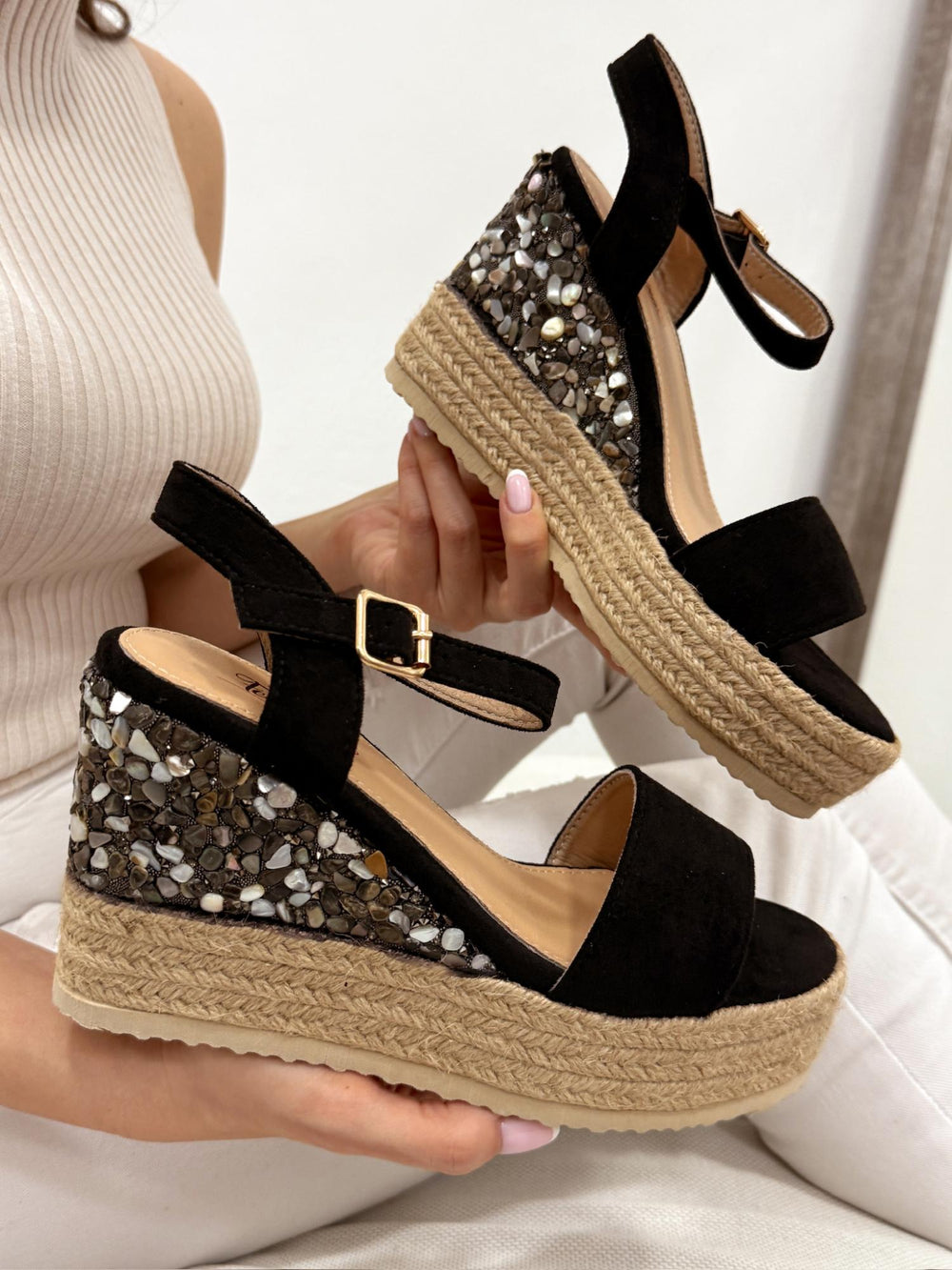 Women sandals G223 - BLACK