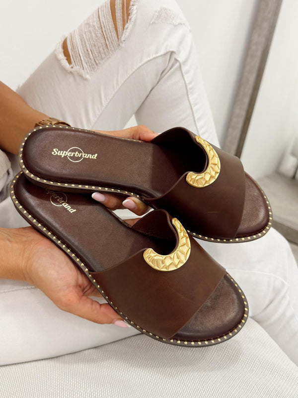Women Slippers and Mules G330 - BROWN