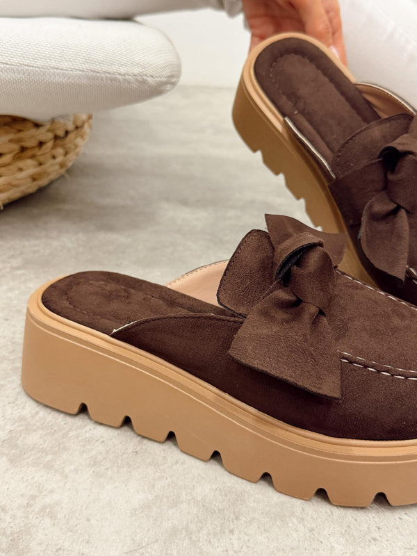 Women Slippers and Mules G497 - BROWN