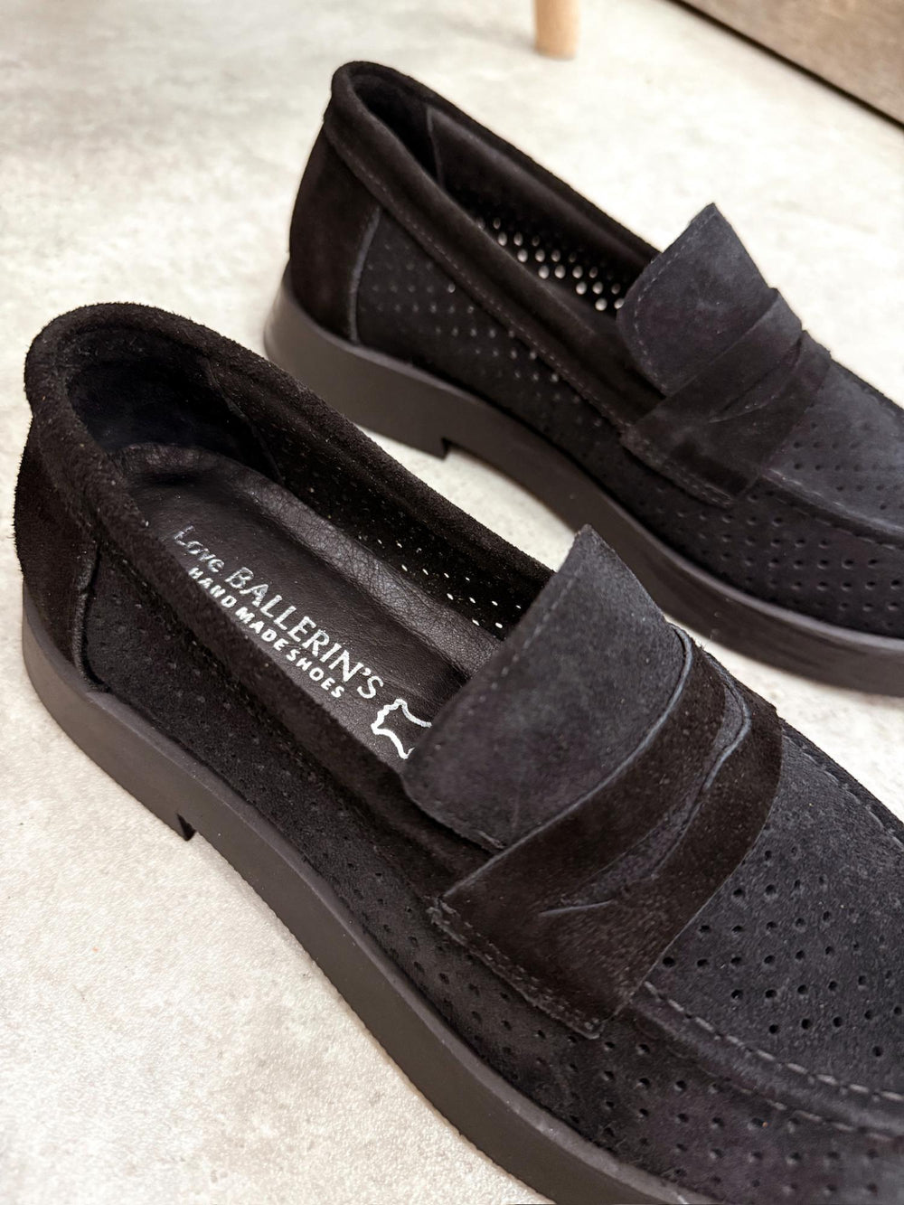 Flache Lederschuhe G209 - SCHWARZ