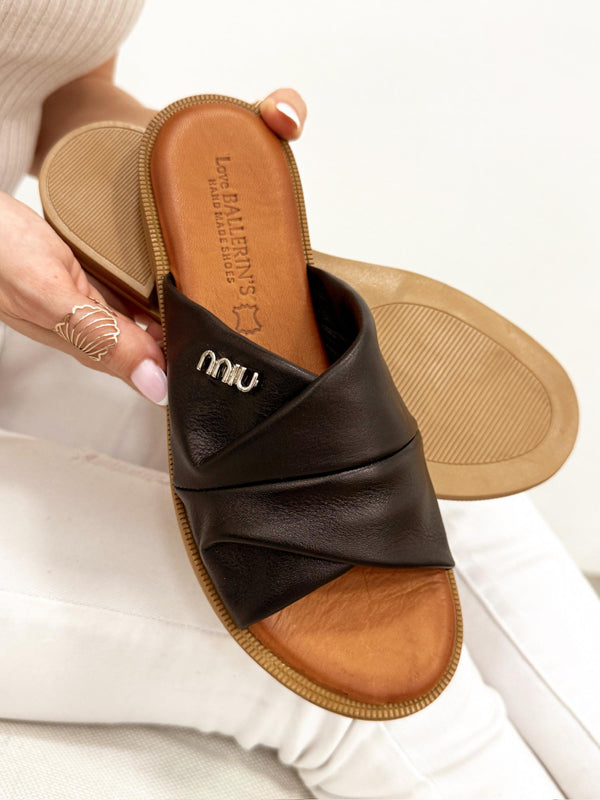 Leather slippers G206 - BLACK