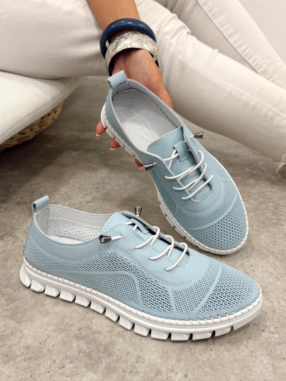 Leather sneakers G400 - BLUE