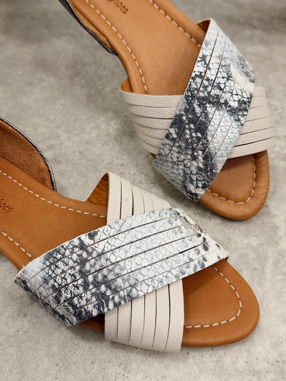 Leder-Sandalen G473 - GRAFIT