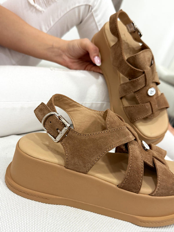 Leather sandals G134 - BEIGE