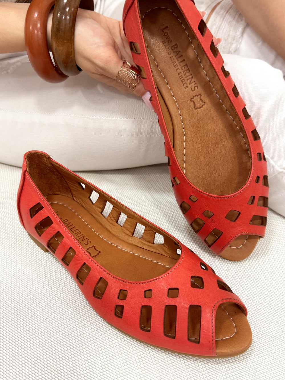 Leather sandals G204 - RED