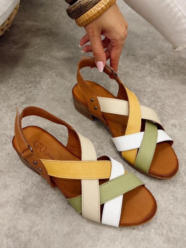 Leather sandals G469 - CAMEL