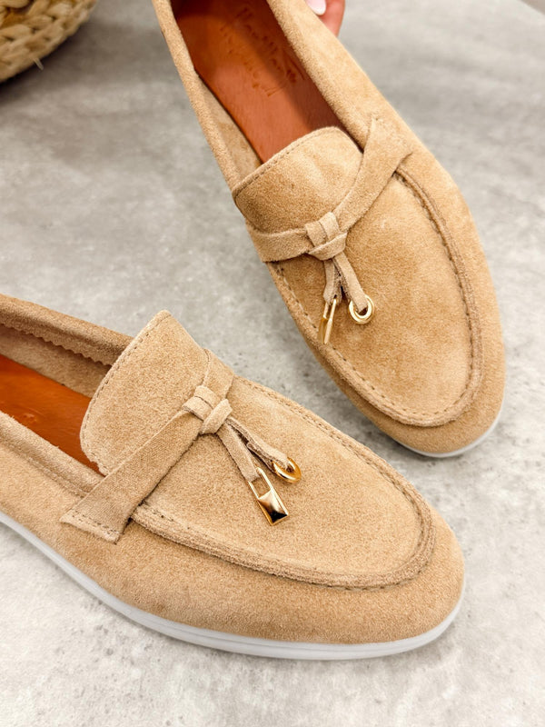 Flat leather shoes G518 - BEIGE