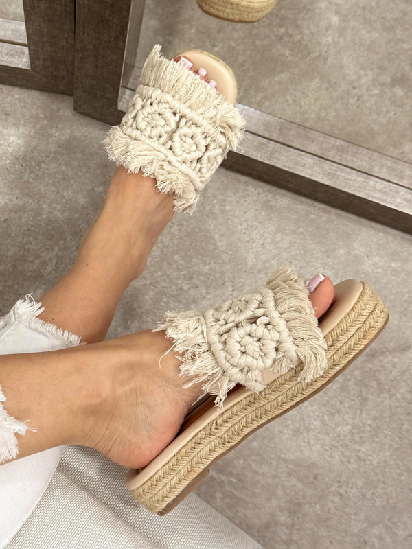 Women Slippers and Mules G236 - BEIGE