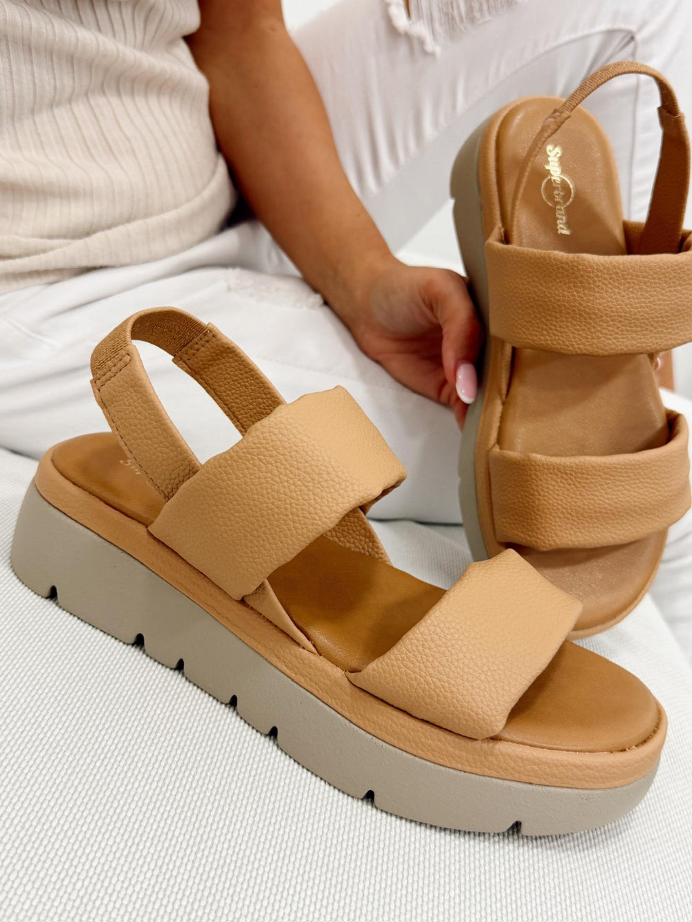 Women sandals G299 - BEIGE