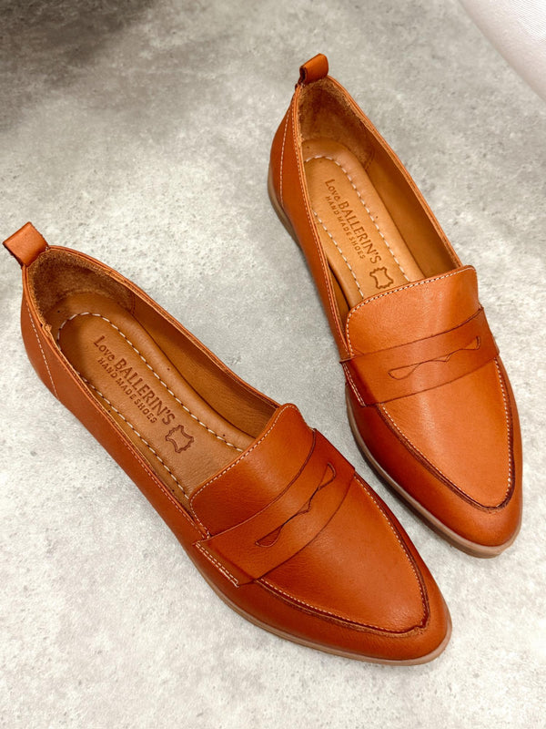Flat leather shoes G420 - BROWN
