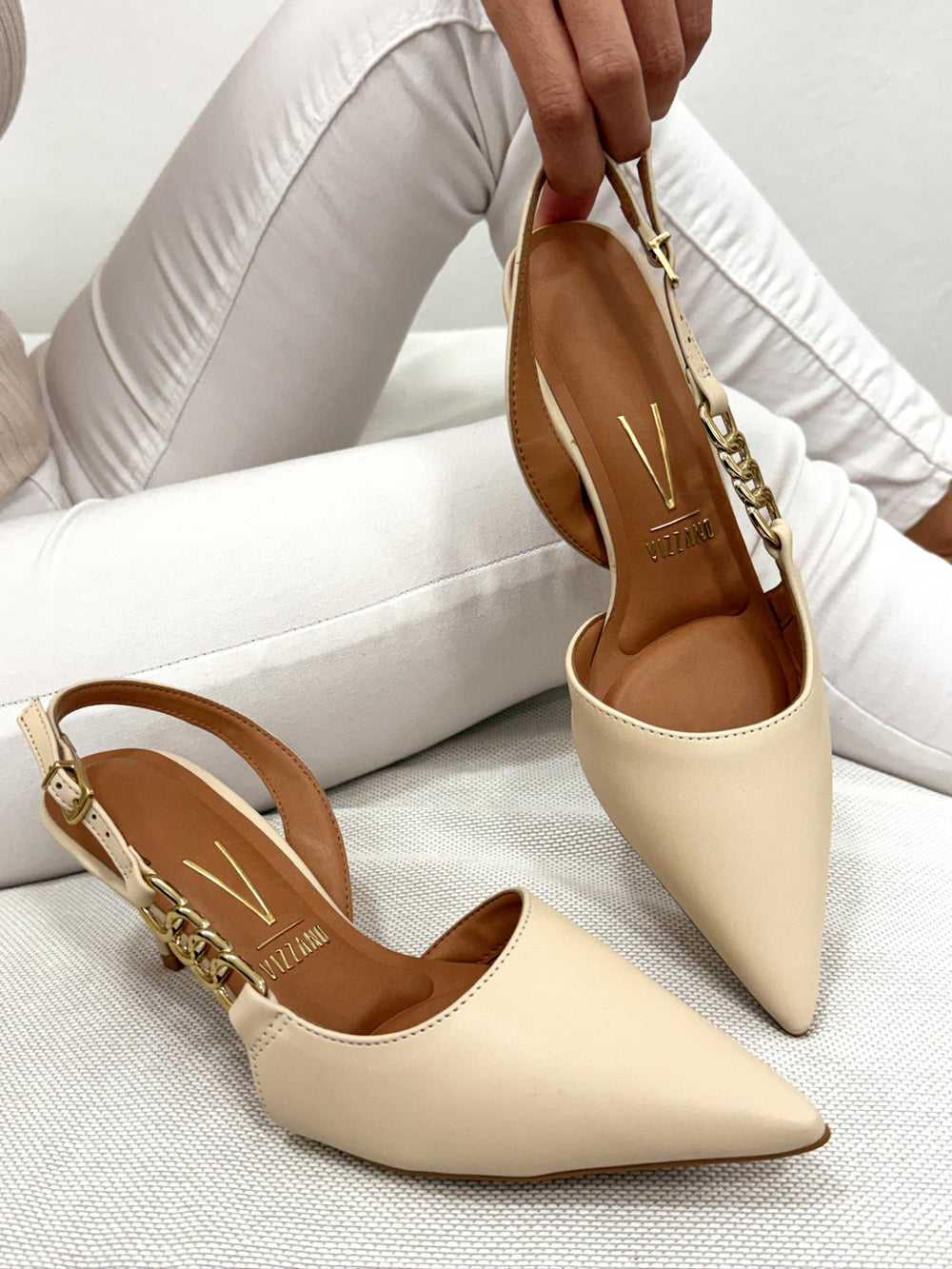 Women sandals G087 - BEIGE