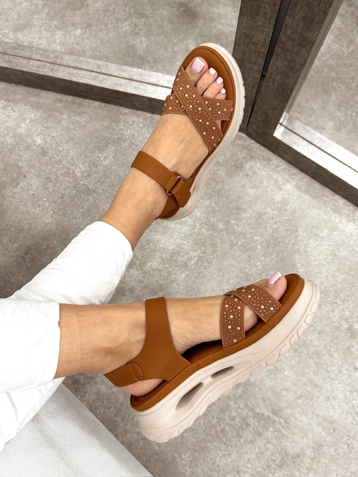 Women sandals G092 - CAMEL
