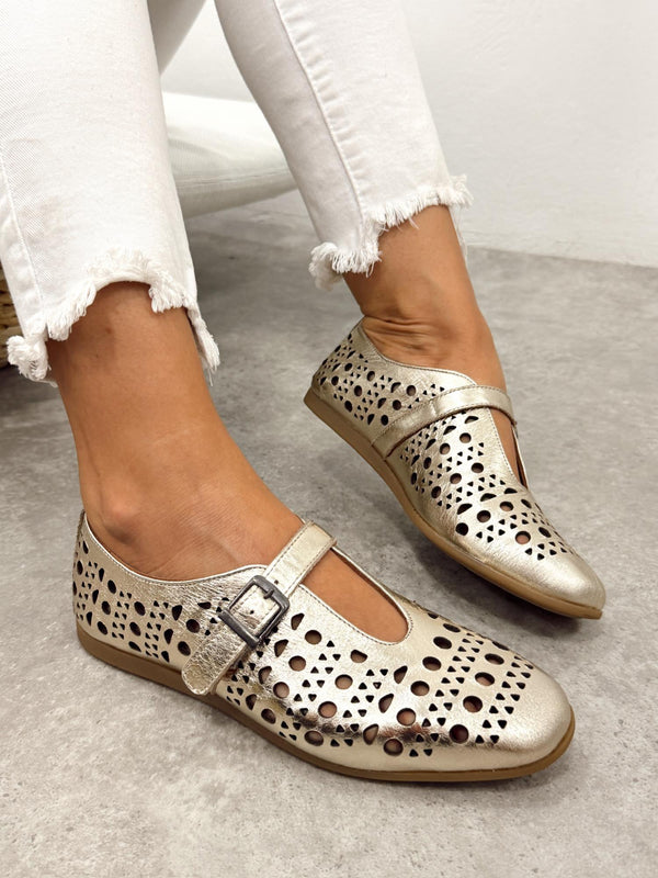 Flat leather shoes G422 - GOLD