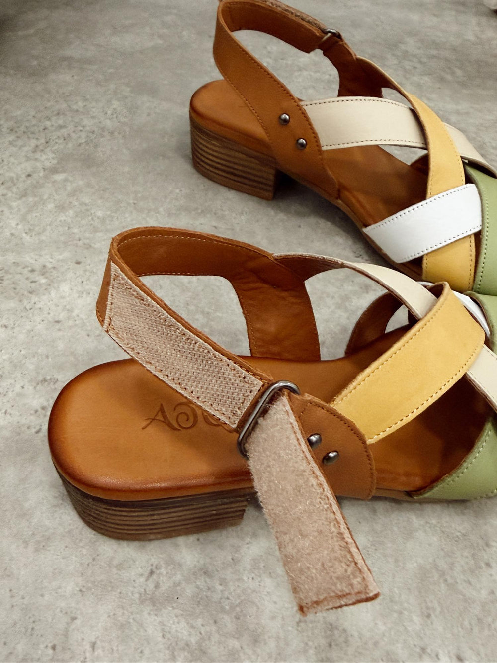Ledersandalen G469 - CAMEL