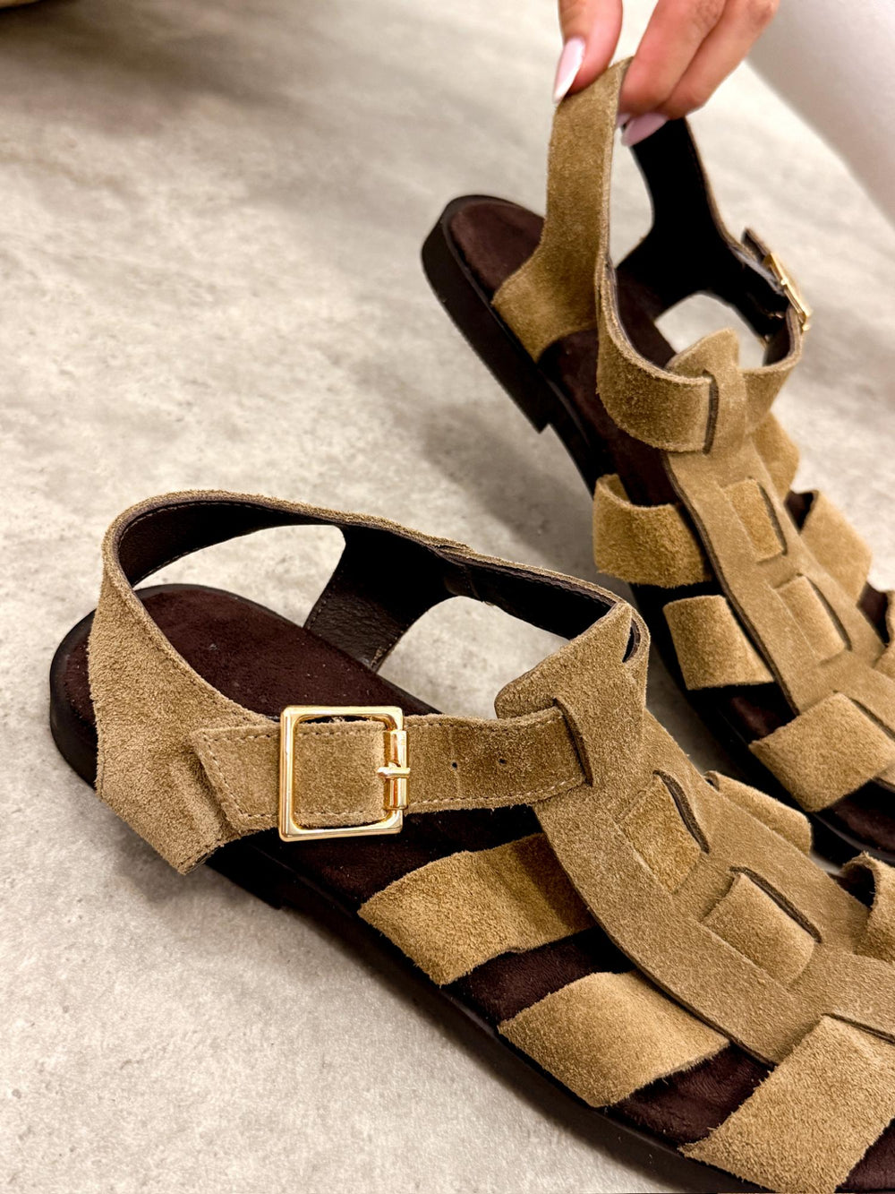 Leather sandals G435 - BEIGE