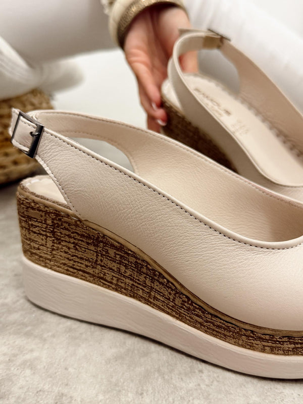Leather sandals G475 - BEIGE