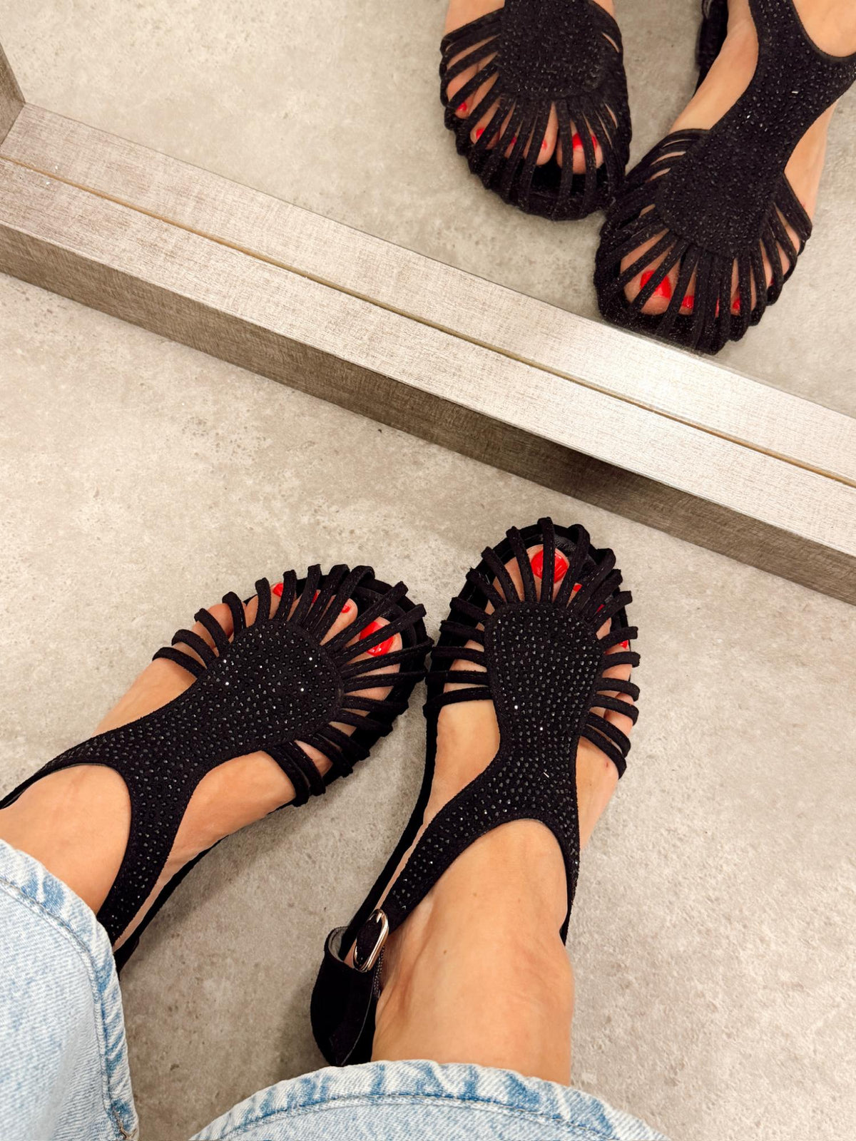 Women sandals G526 - BLACK