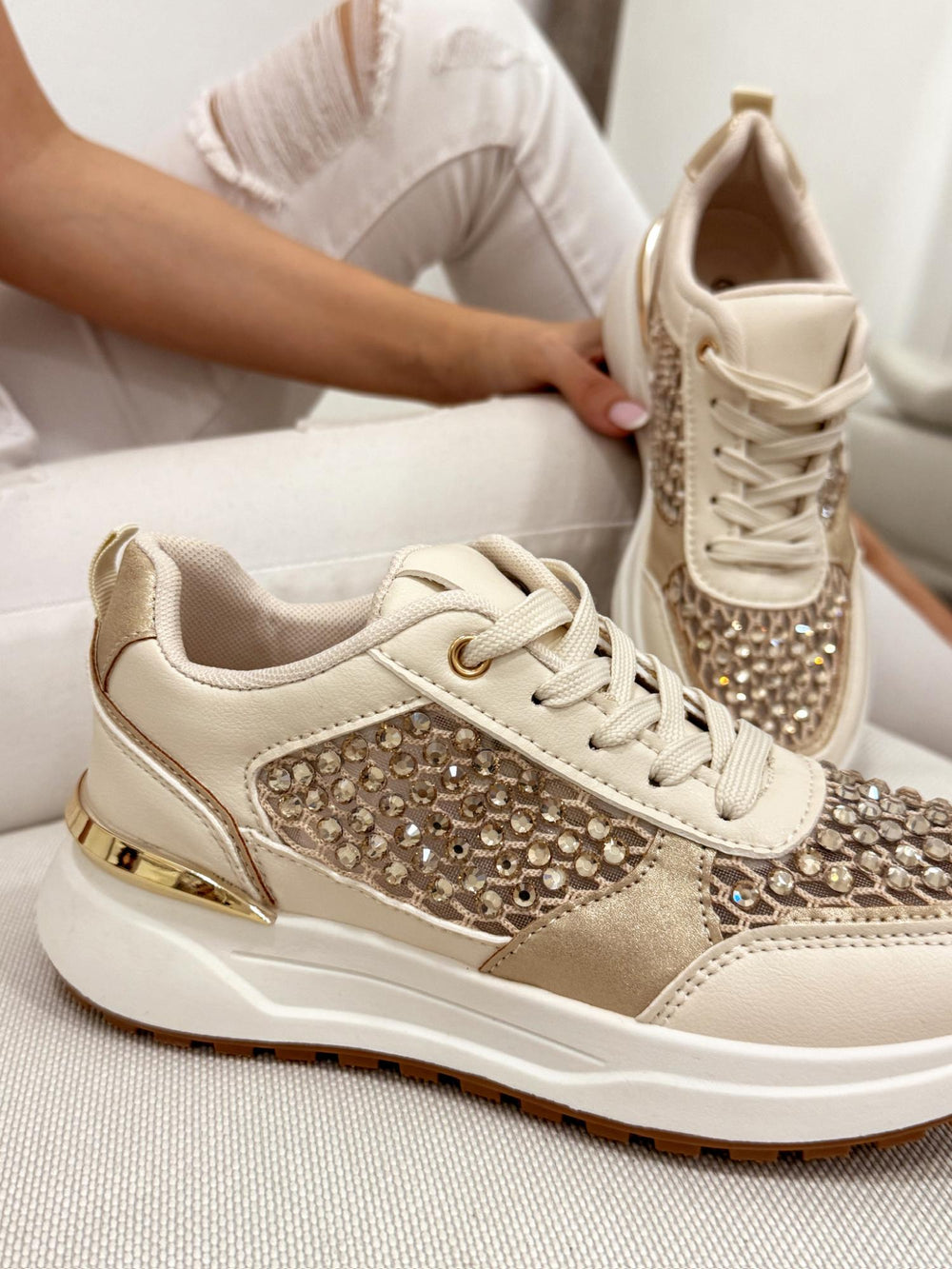 Women sneakers G035 - BEIGE