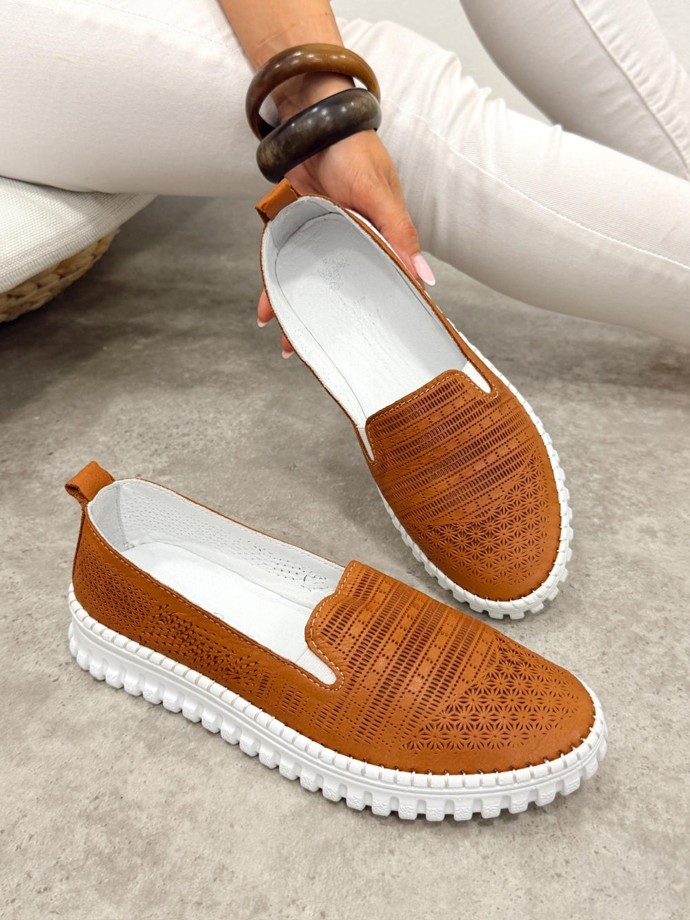Flache Lederschuhe G397 - CAMEL