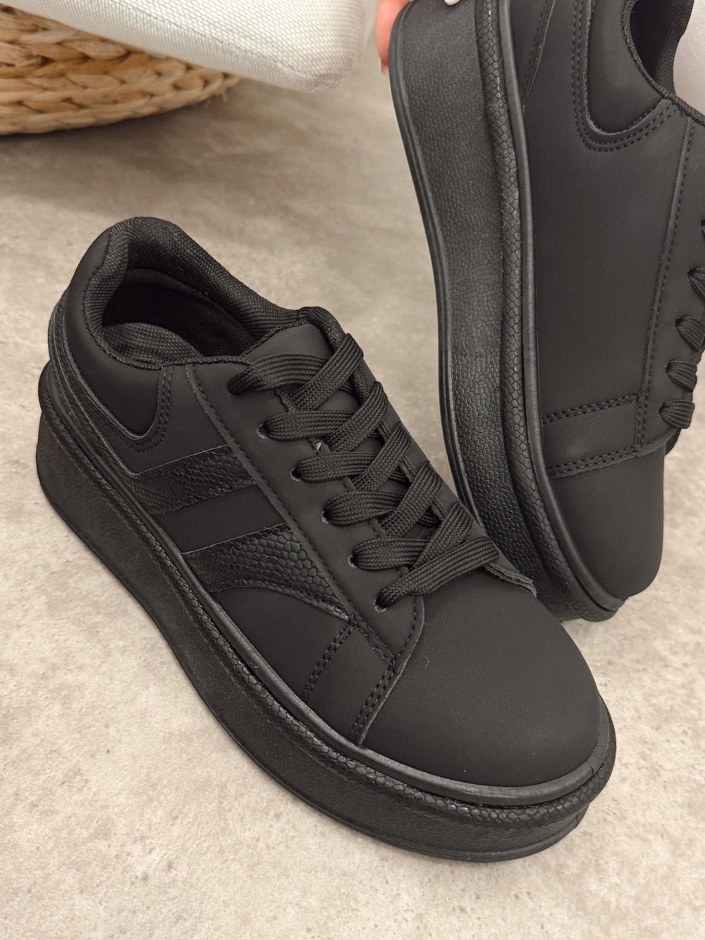 Sneakers dama G346 - NEAGRĂ