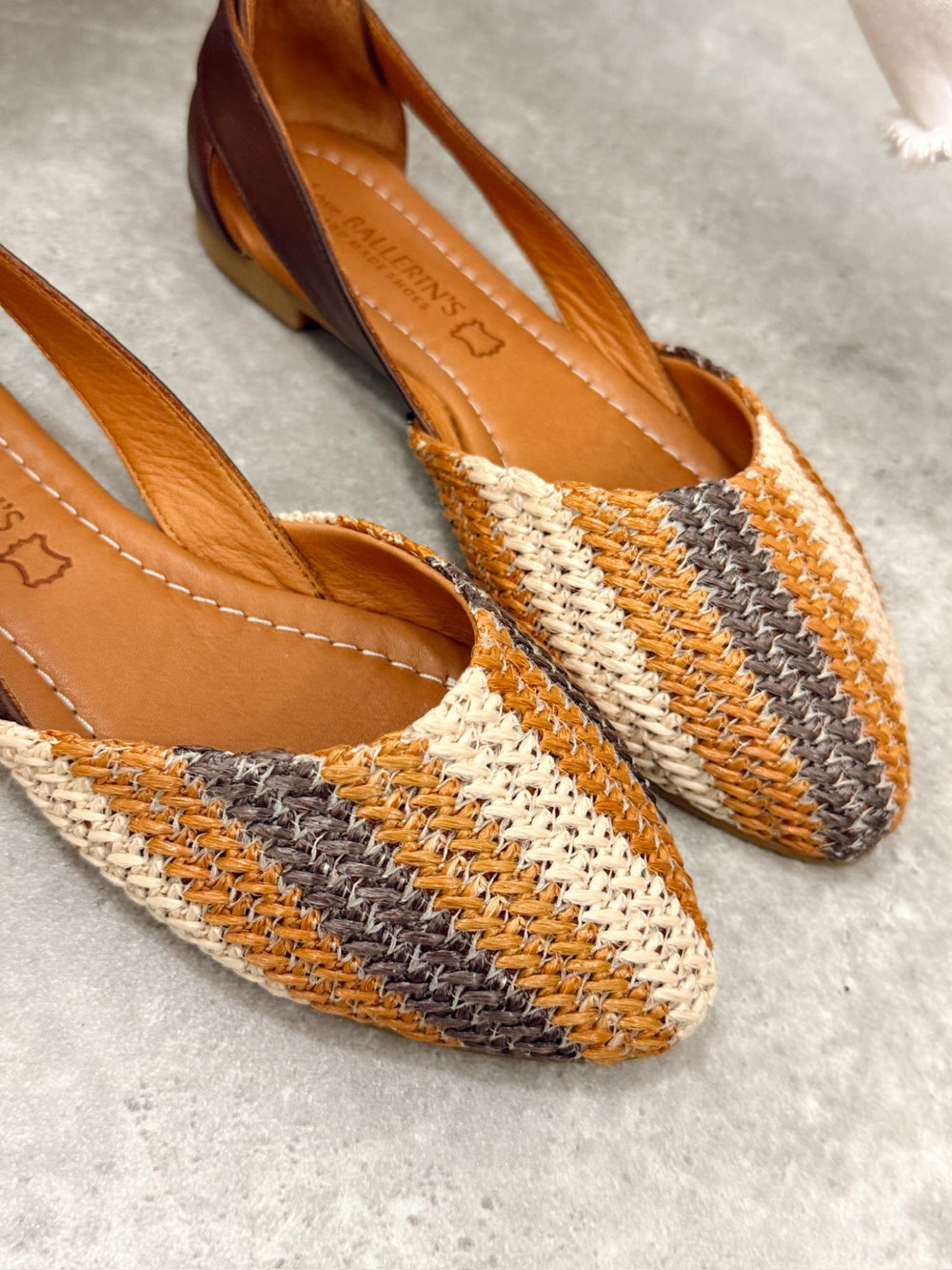 Leather sandals G415 - BROWN