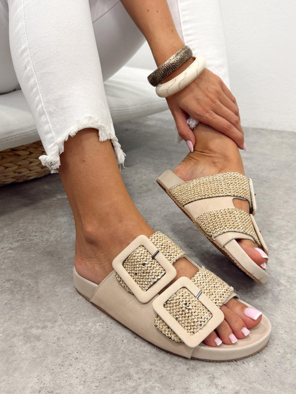 Leather slippers G403 - BEIGE