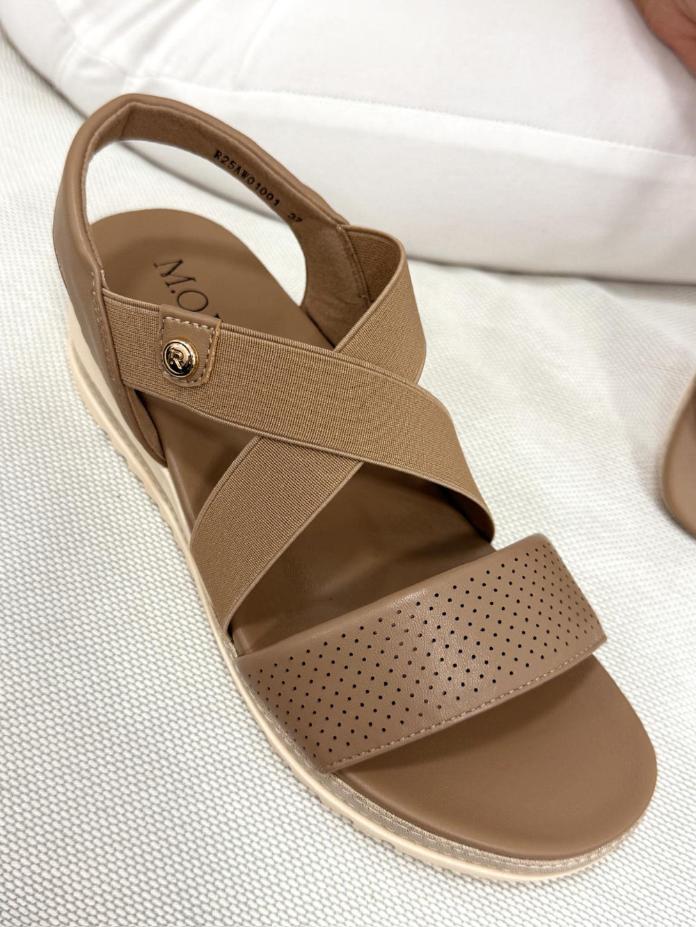 Damensandalen G094 – BEIGE
