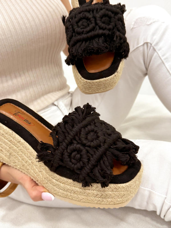 Women Slippers and Mules G237 - BLACK