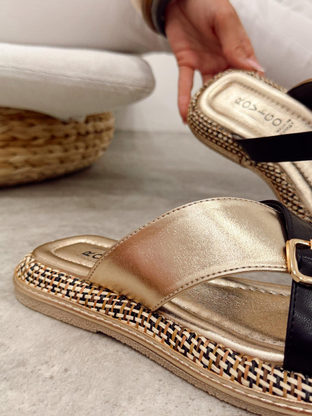 Women Slippers and Mules G488 - GOLD