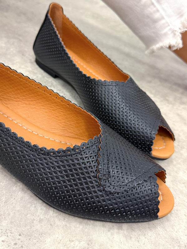 Leather sandals G416 - BLACK