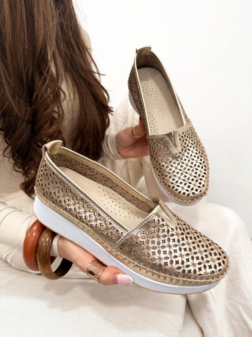 Flat leather shoes G167 - GOLD