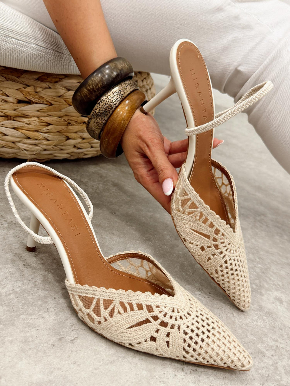 Women sandals G356 - BEIGE