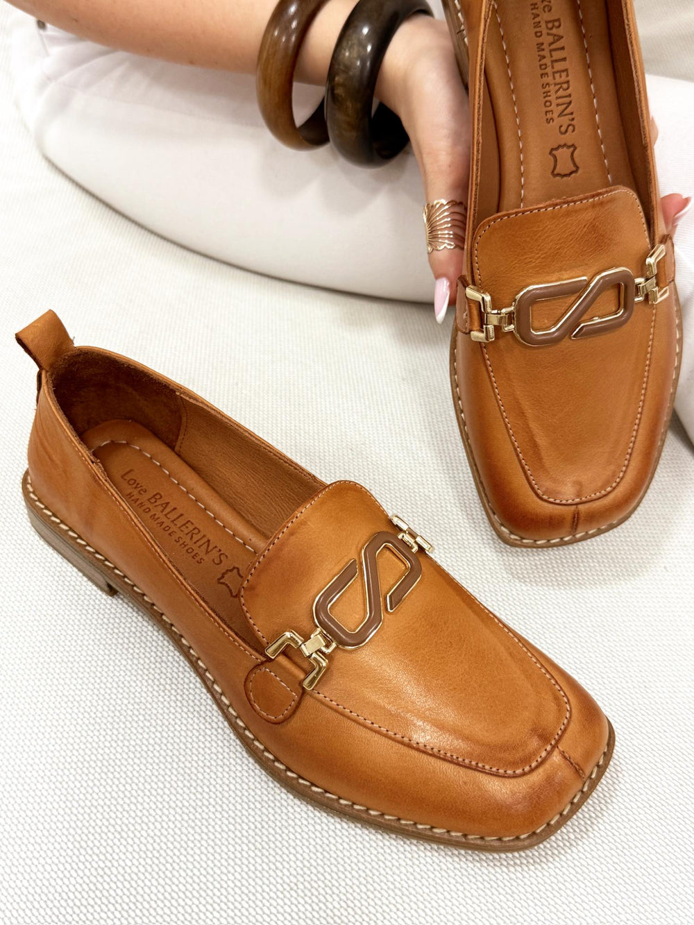 Flache Lederschuhe G195 - KAMEL