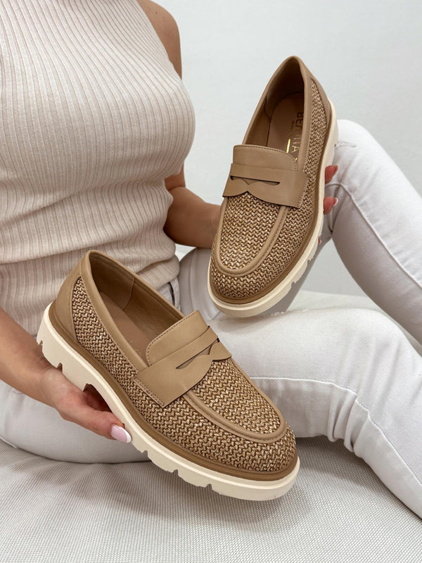 Women flats G015 - BEIGE