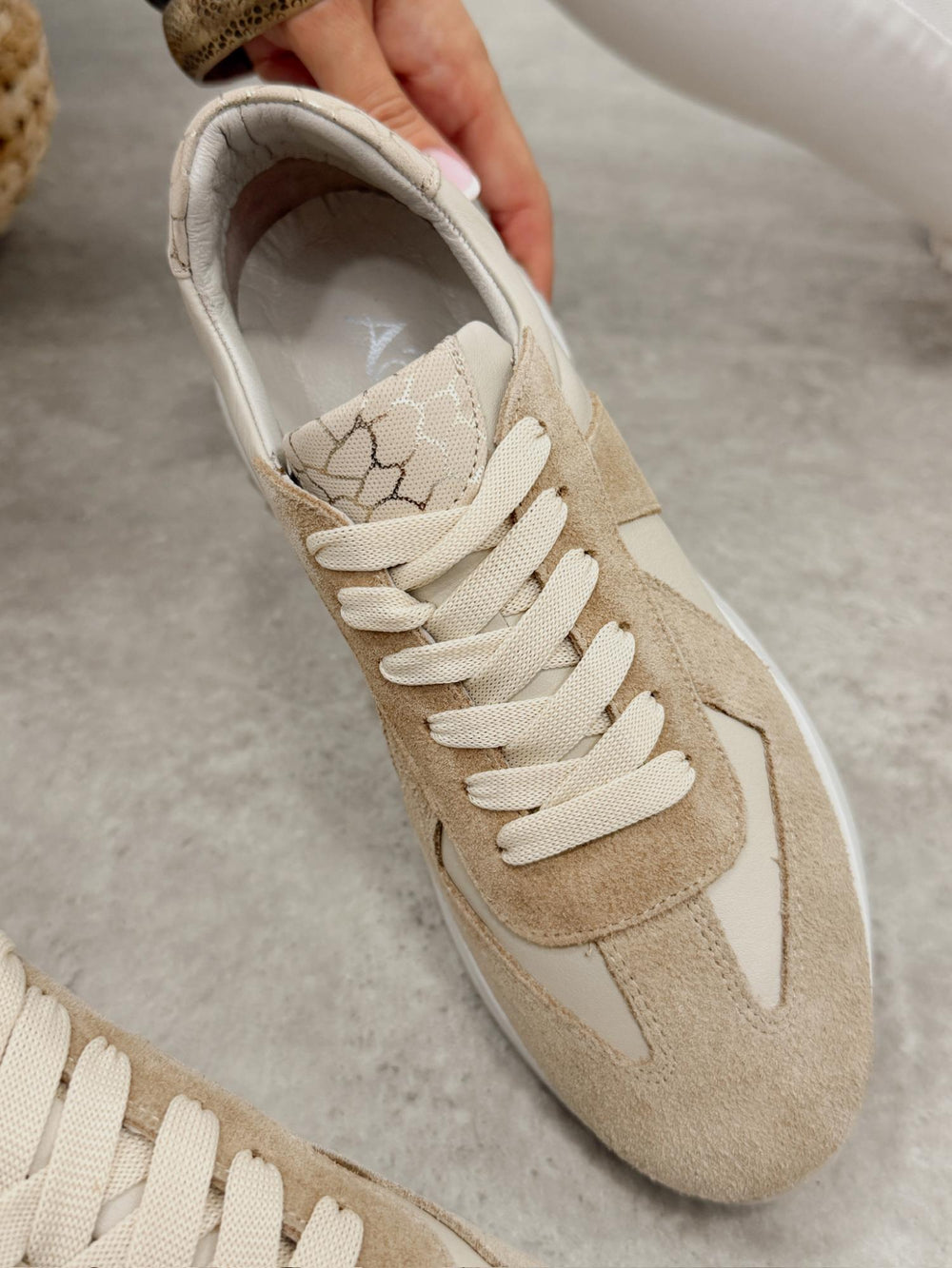 Ledersneaker G454 - BEIGE