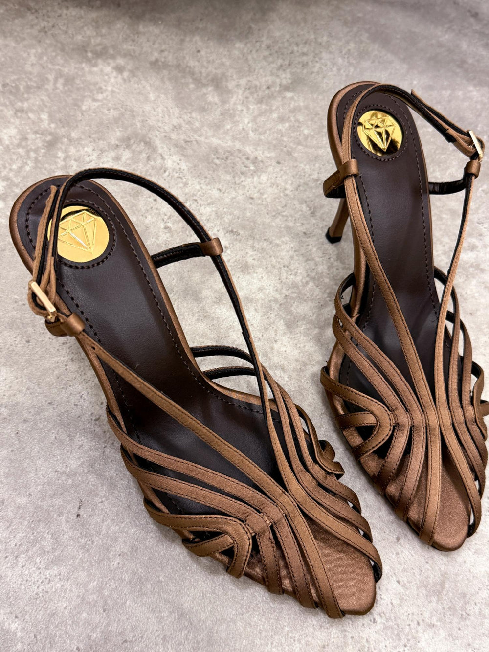 Women sandals G359 - BROWN