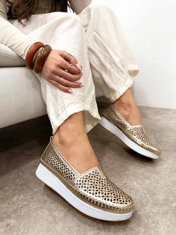 Flat leather shoes G167 - GOLD