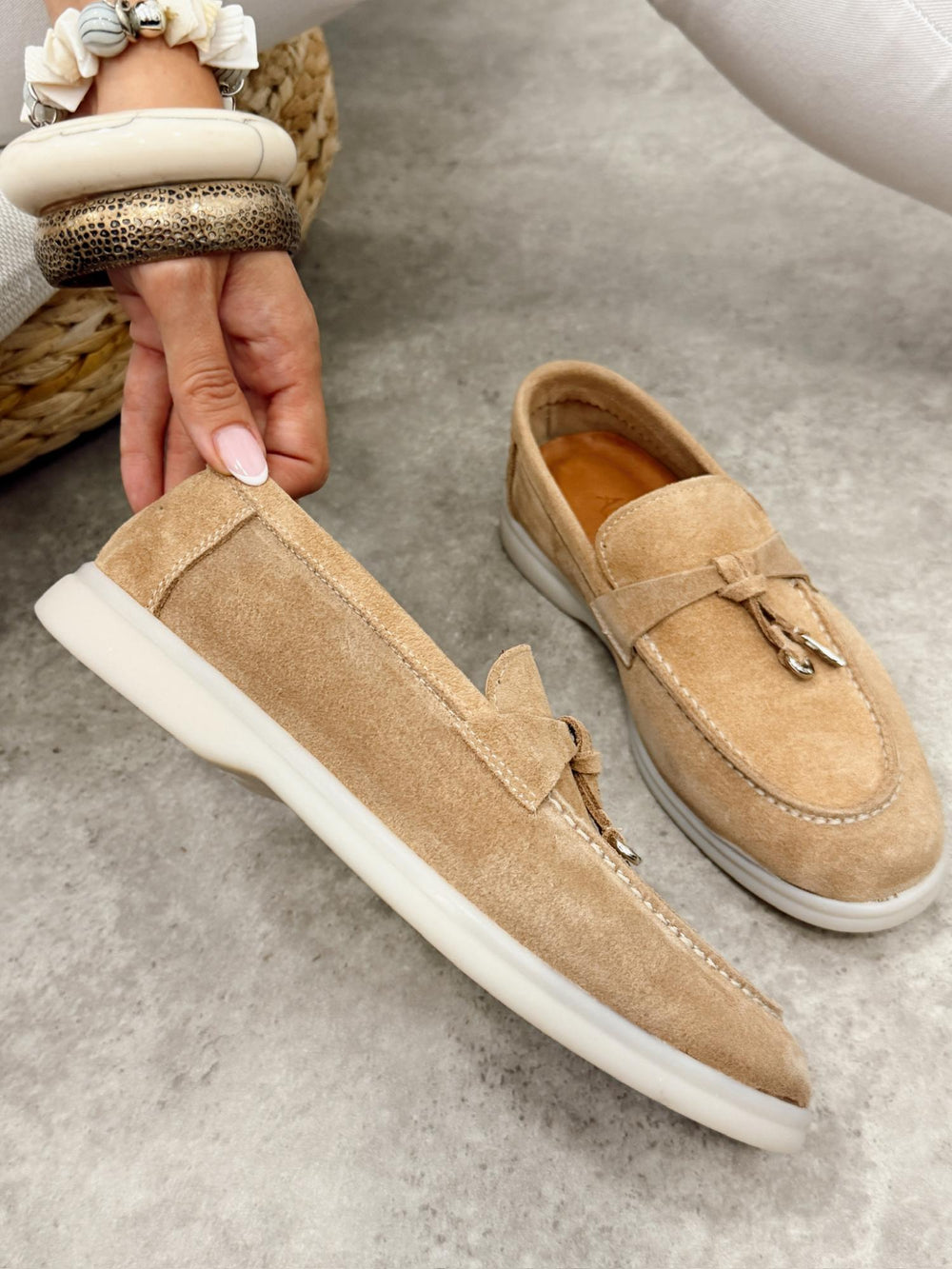 Flat leather shoes G459 - CAMEL