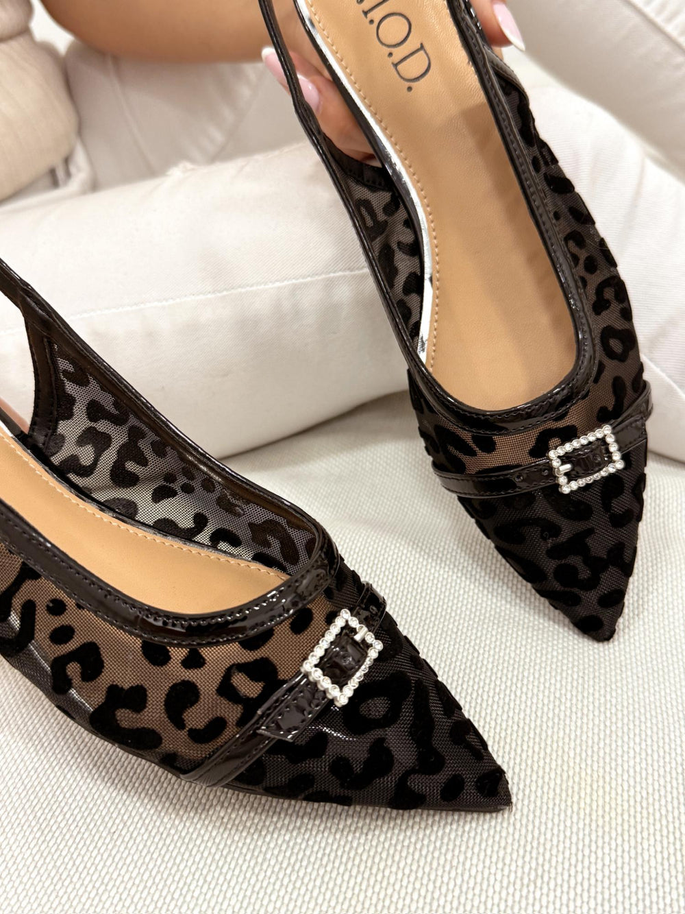 Women sandals G099 - BLACK