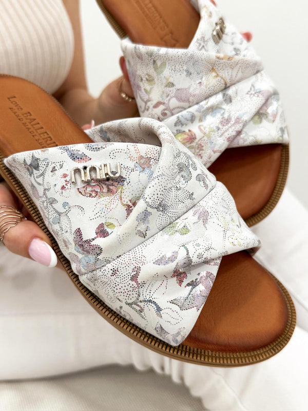 Leather slippers G206 - SEDEF
