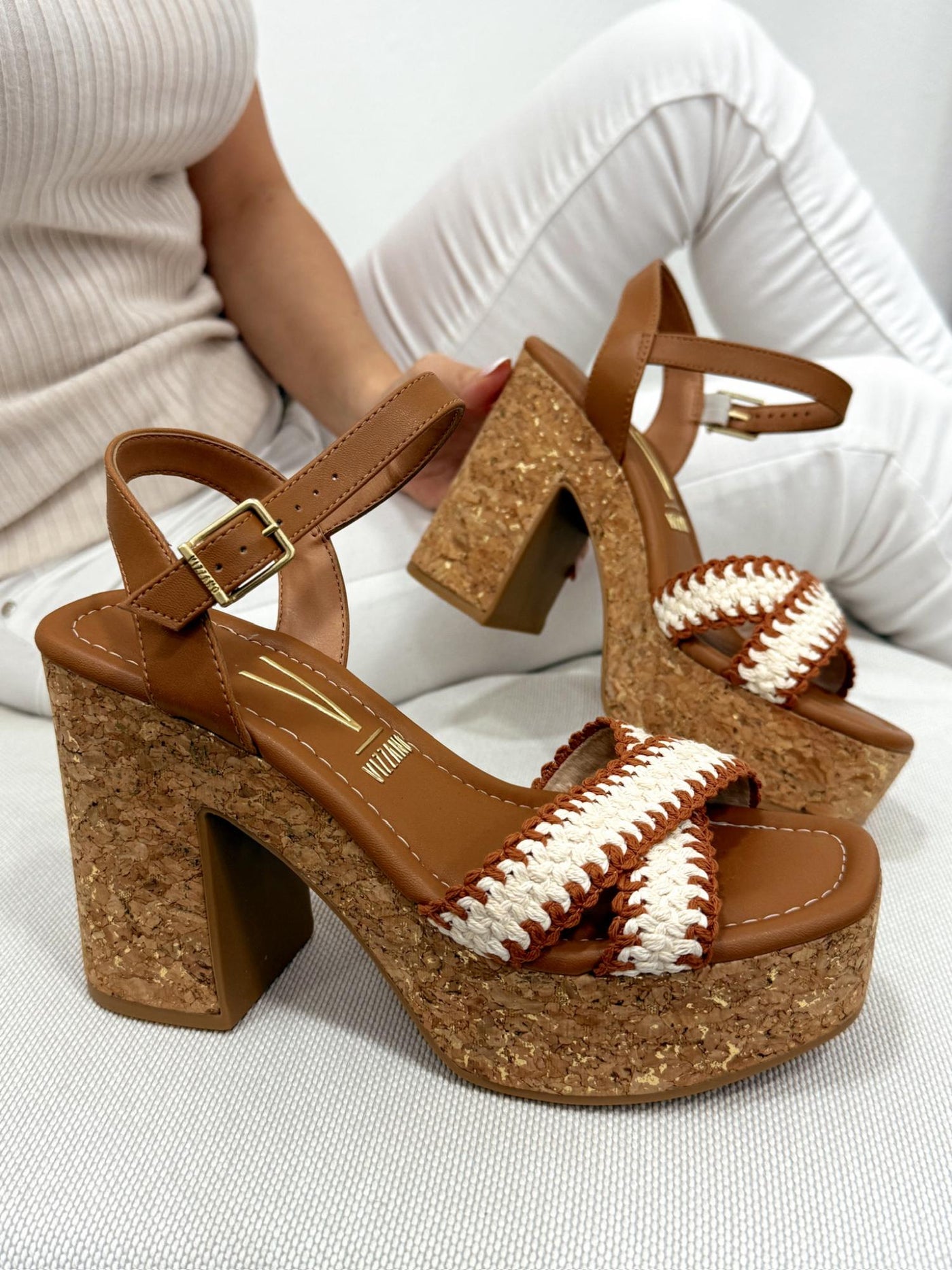 Women sandals G081 - CAMEL