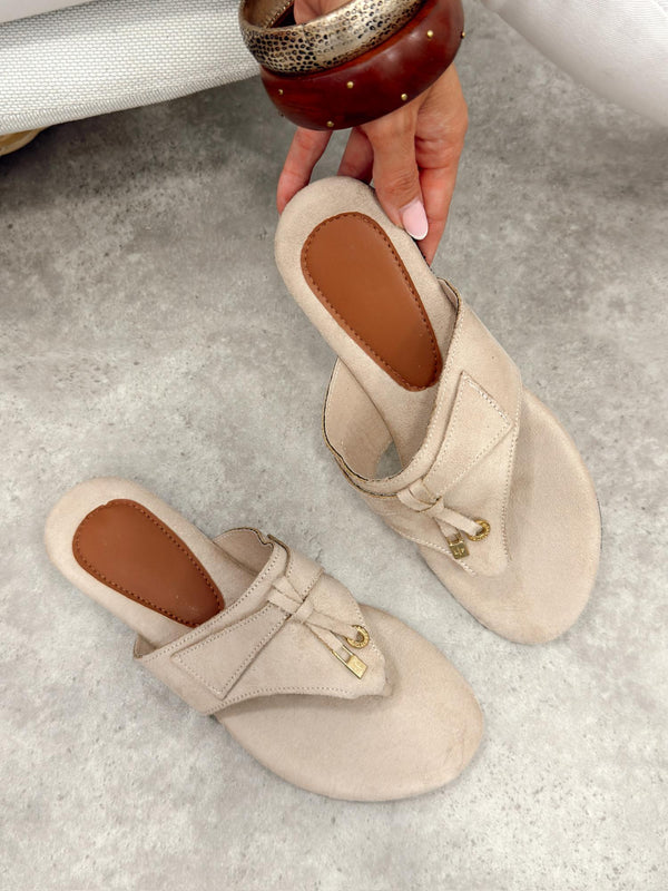 Women Slippers and Mules G503 - BEIGE