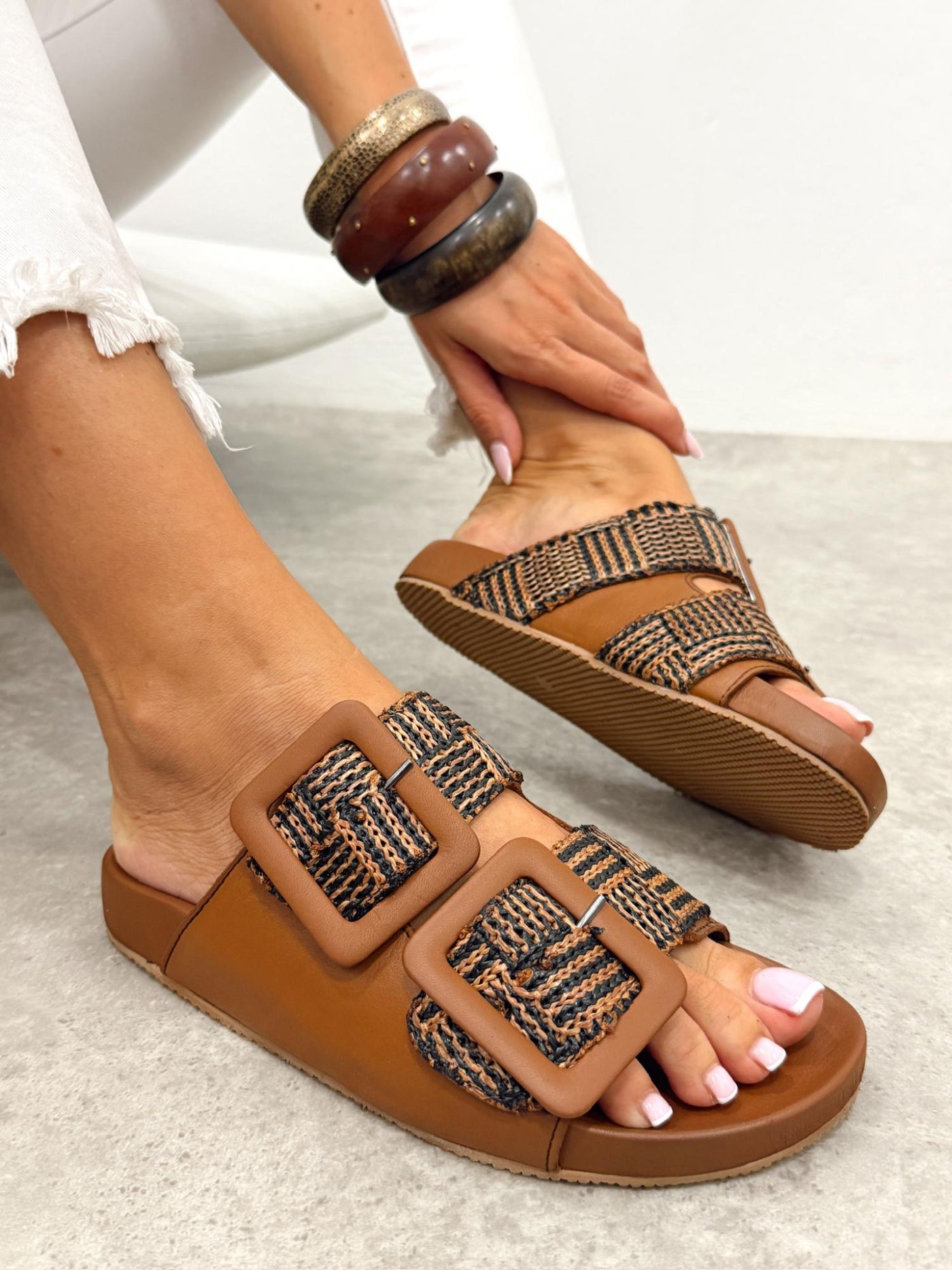 Papuci din piele G406 - CAMEL