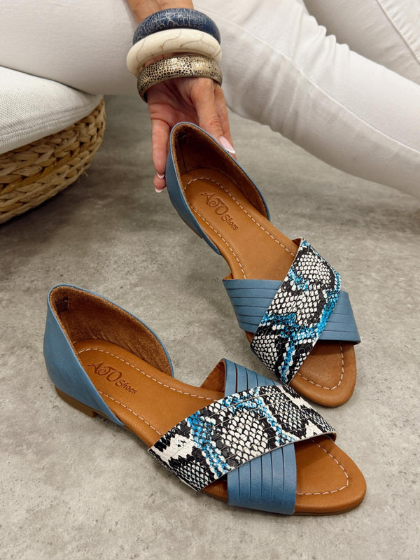 Leather sandals G473 - BLUE