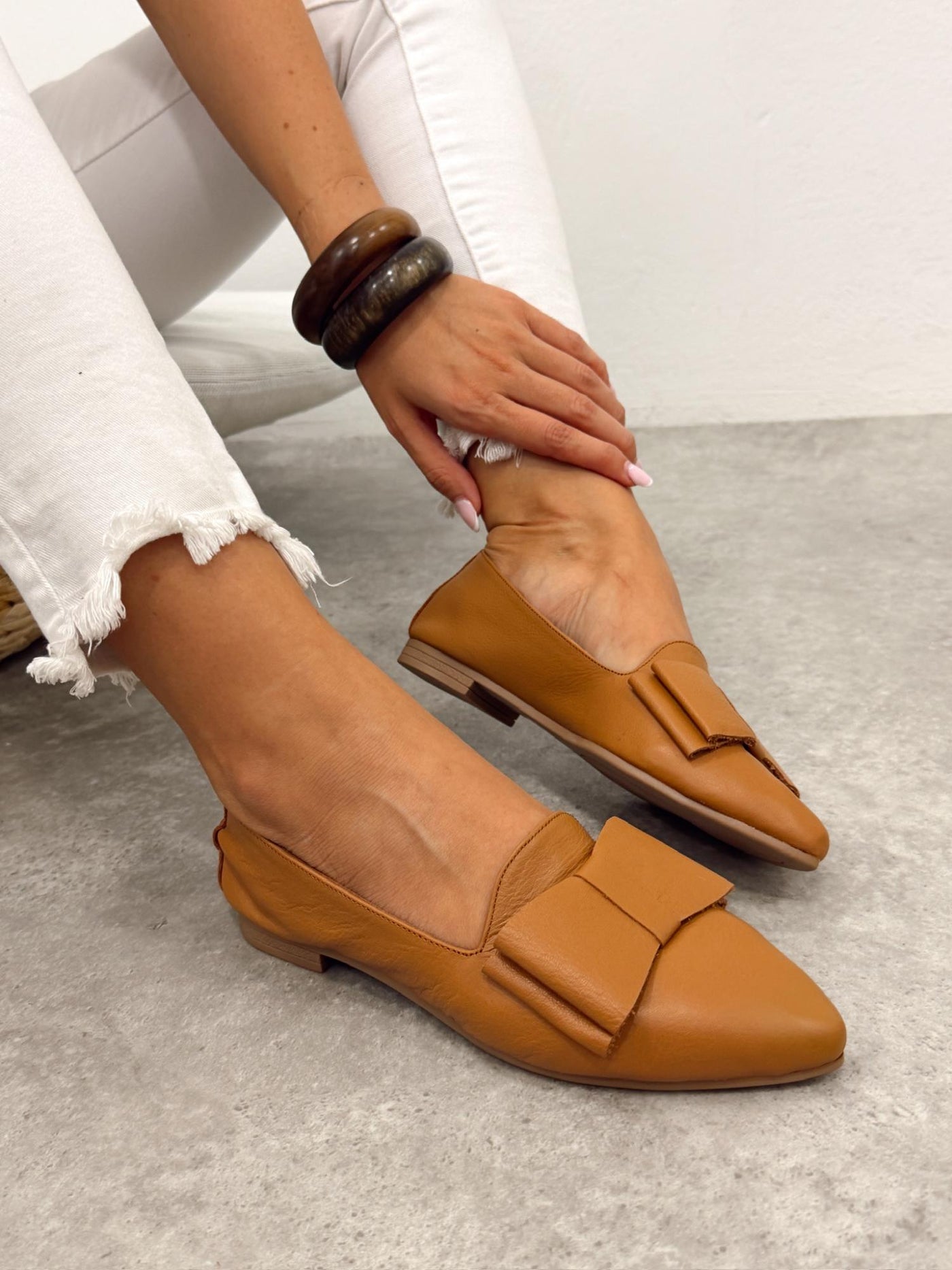 Flat leather shoes G395 - CAMEL