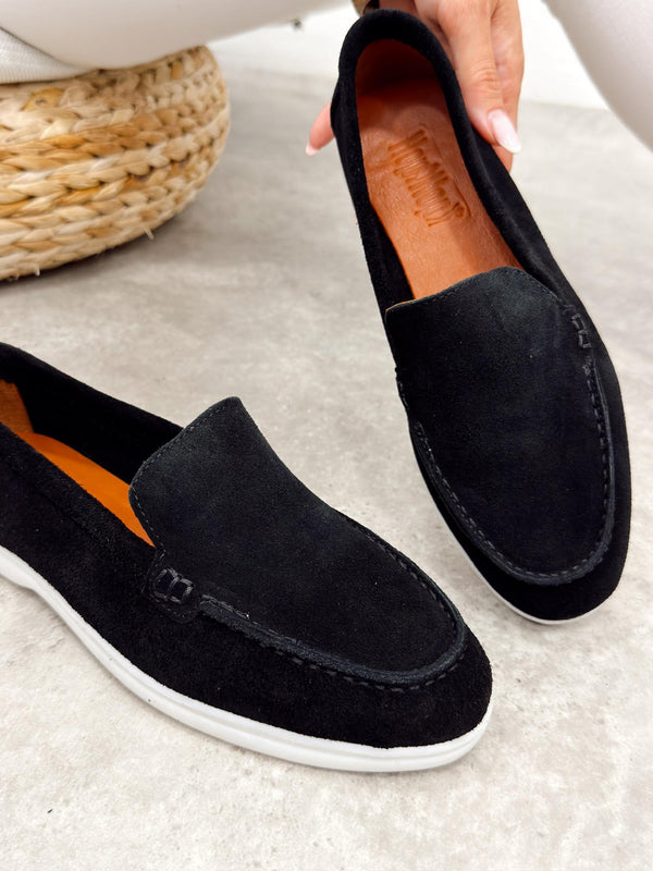 Flat leather shoes G517 - BLACK