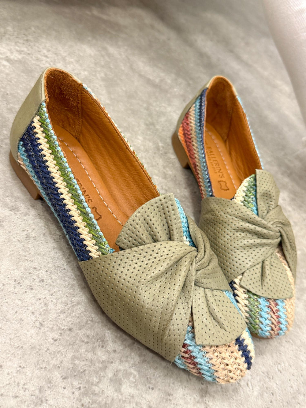 Flache Lederschuhe G418 - MEHRFARBIG